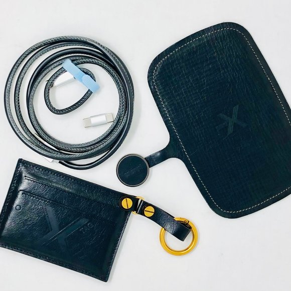 PLUSUS World's Thinnest Leather Wireless Charging Pad & Wallet Premium Gift Set - Picture 2 of 11